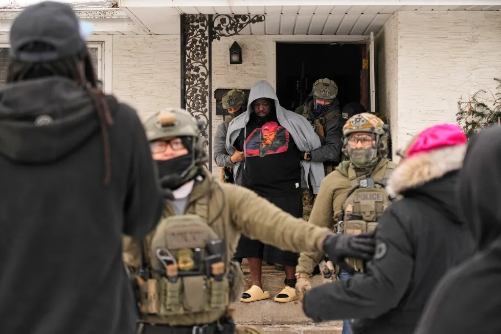 Immigrants often don’t open the door to ICE, but that may no longer stop officers