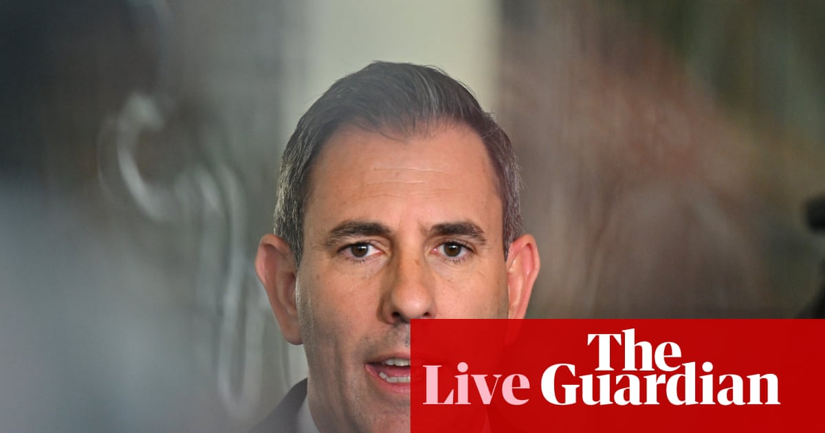 Australia news live: properties lost as Tasmania’s Dolphin Sands bushfire continues to burn; ‘severe’ heatwave hits NSW